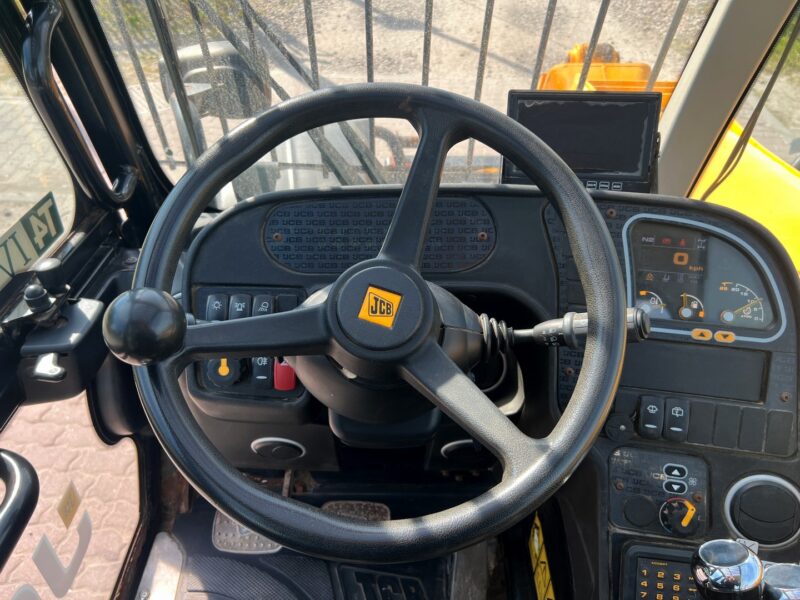 JCB 531-70 (15)