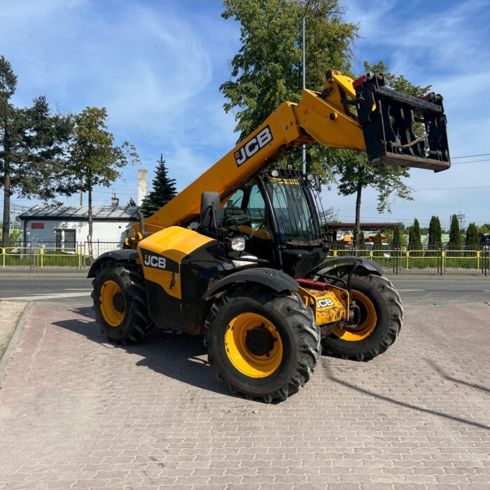 JCB 531-70 (2)