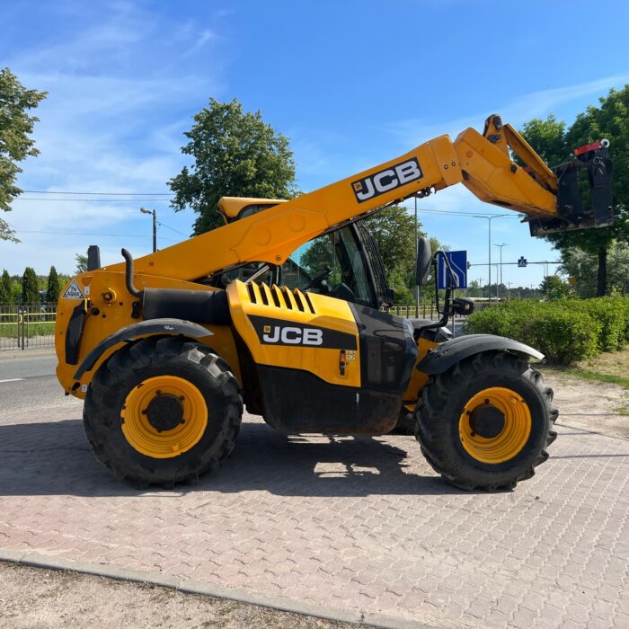 JCB 531-70 (3)