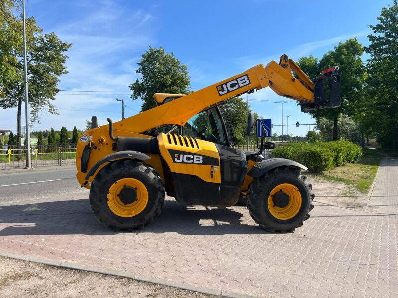JCB 531-70 (3)