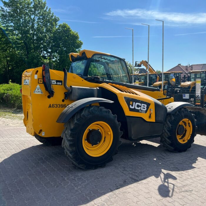 JCB 535-95 (15)