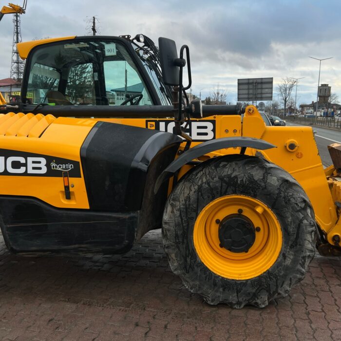 JCB 535-95 (5)