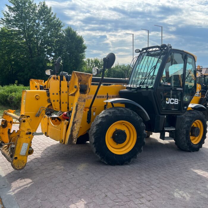 JCB 540-170 (2)