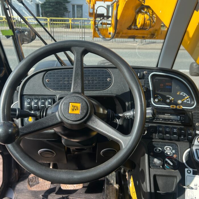JCB 560-80 AgriPlus (17)
