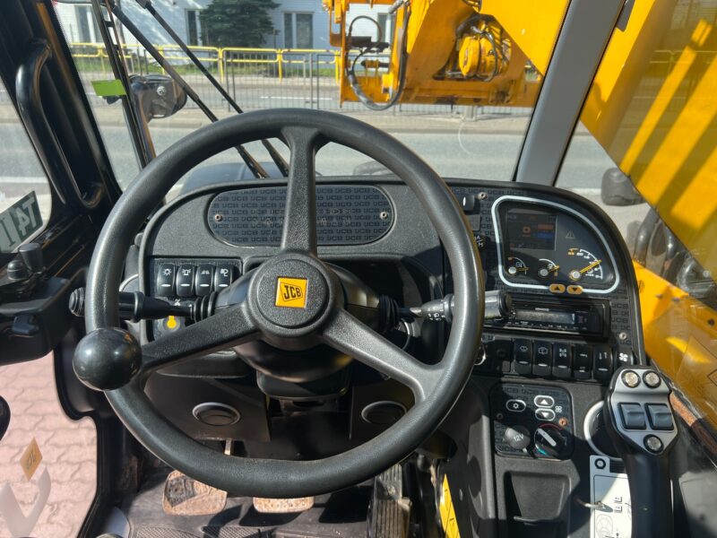 JCB 560-80 AgriPlus (17)