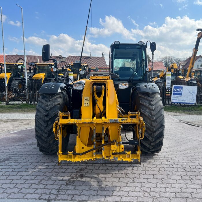 JCB 560-80 AgriPlus (8)