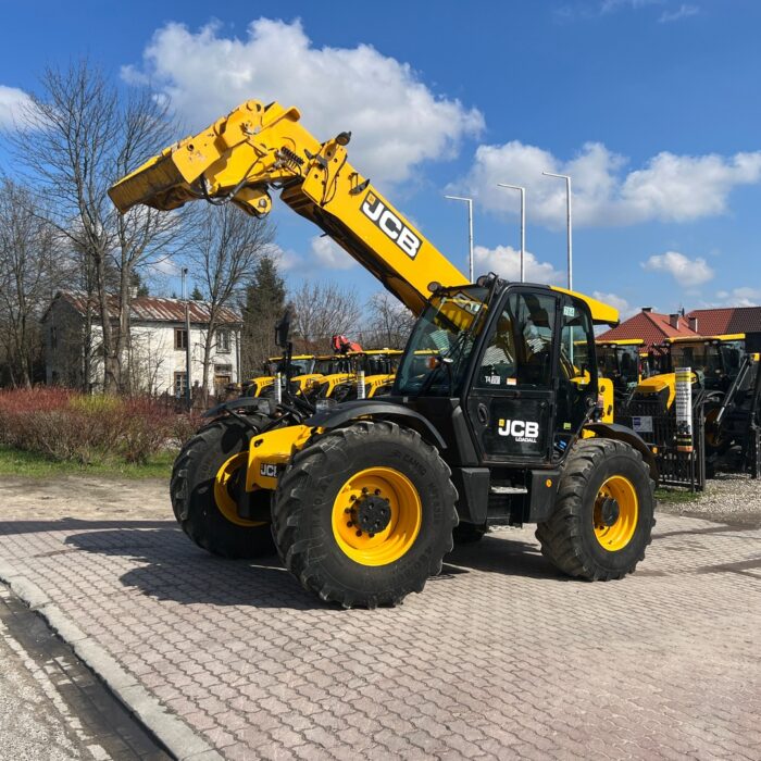 JCB 560-80 AgriPlus (9)