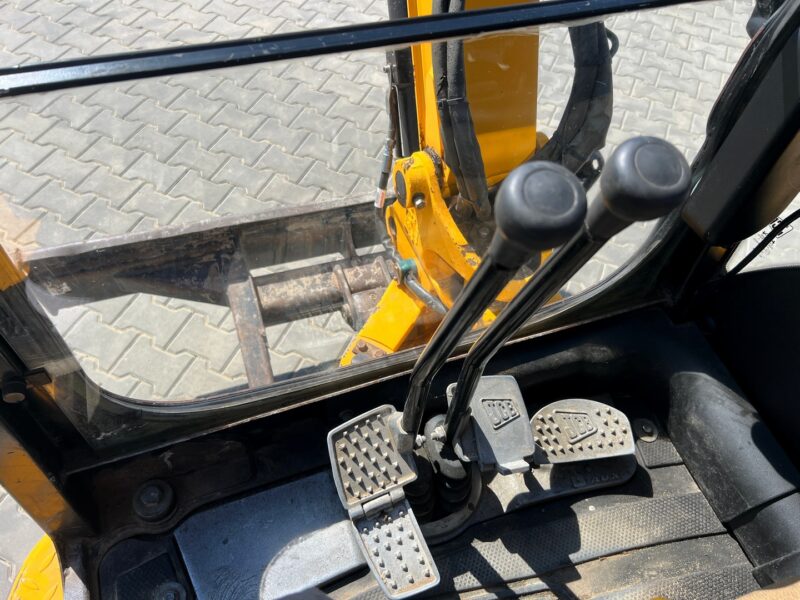 JCB 8026 (8)