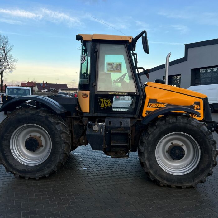 JCB FASTRAC 2135 (5)