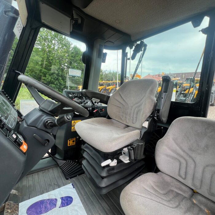 JCB FASTRAC 2155 (12)