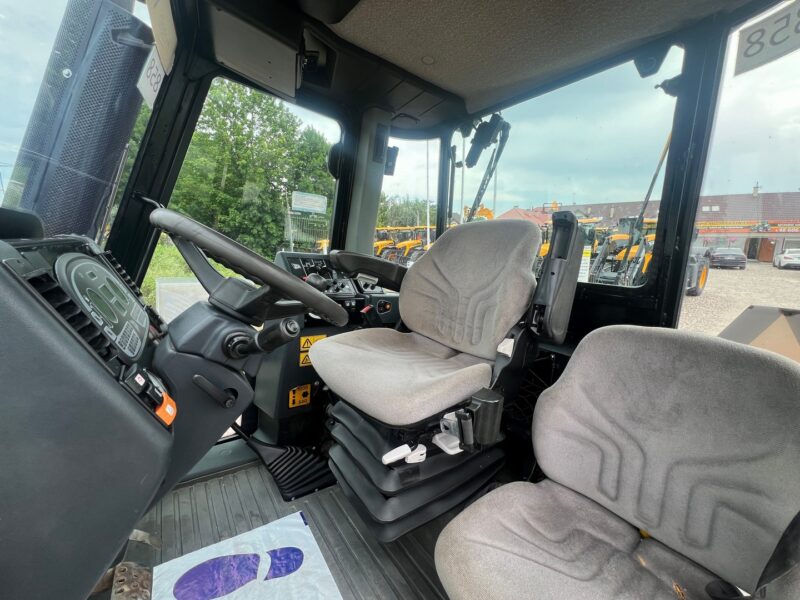 JCB FASTRAC 2155 (12)