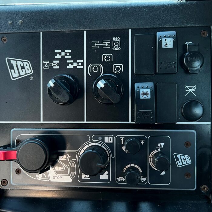 JCB FASTRAC 2155 (14)