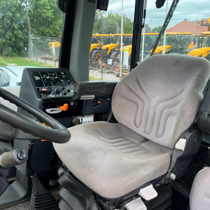 JCB FASTRAC 2155 (15)