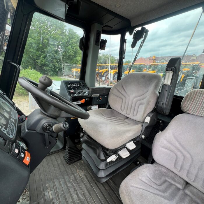 JCB FASTRAC 2155 (16)