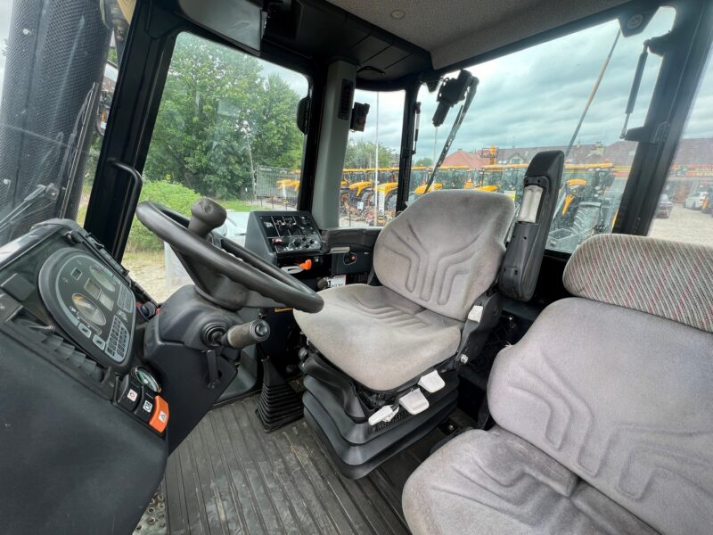 JCB FASTRAC 2155 (16)