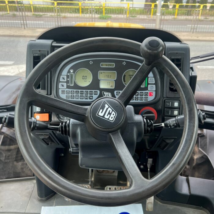 JCB FASTRAC 2155 (16)