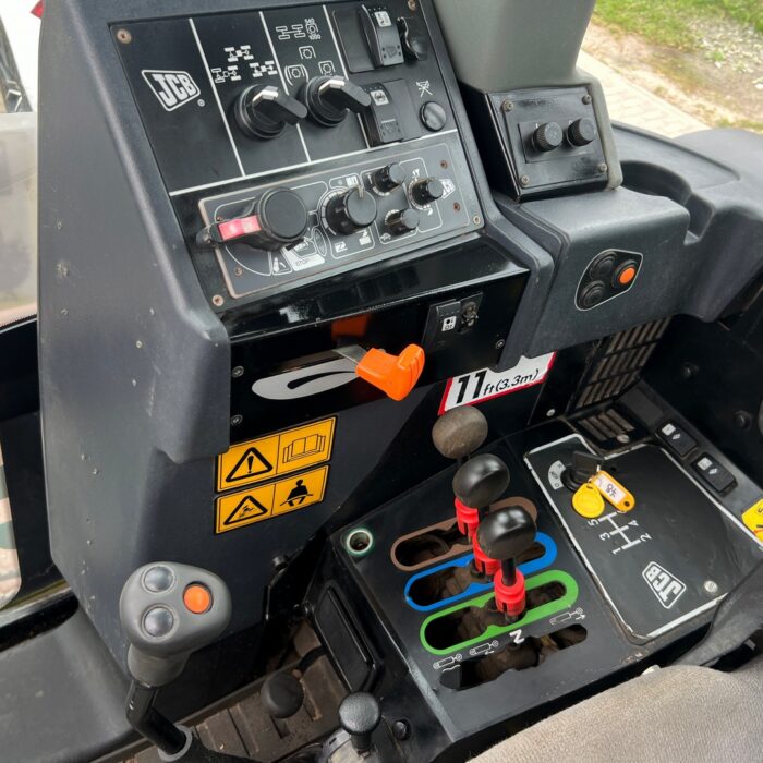 JCB FASTRAC 2155 (17)