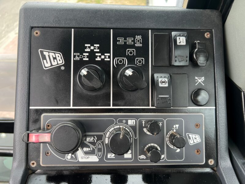 JCB FASTRAC 2155 (18)