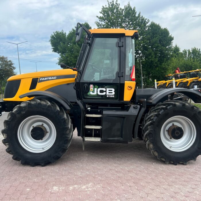 JCB FASTRAC 2155 (2)
