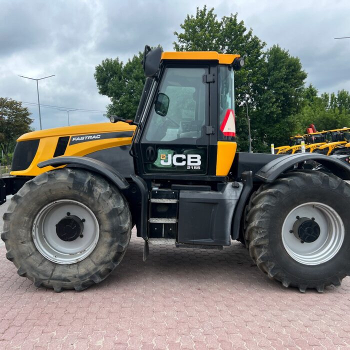 JCB FASTRAC 2155 (3)