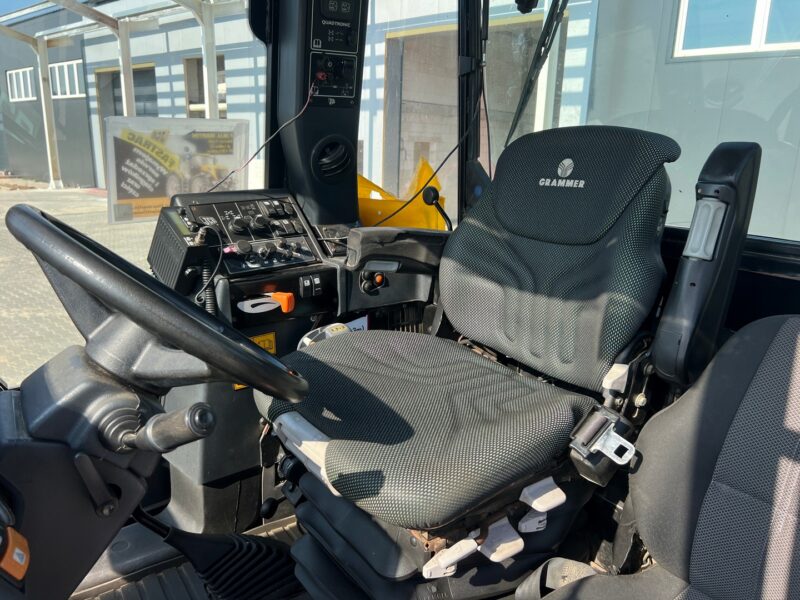 JCB FASTRAC 2170 (12)