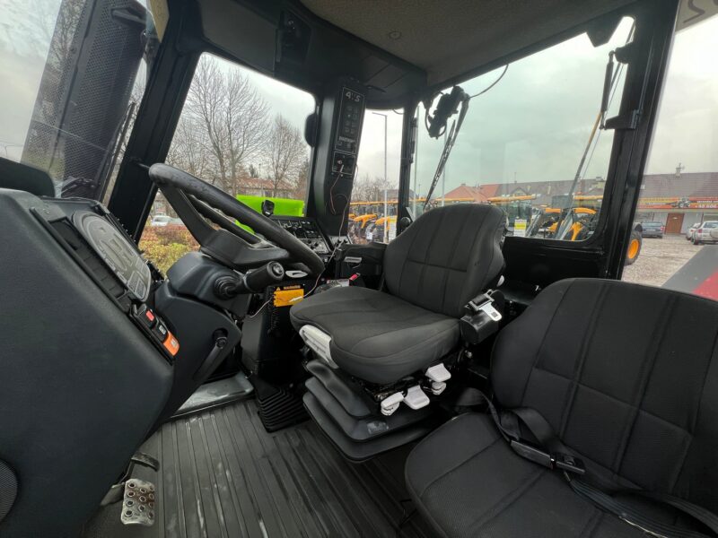 JCB FASTRAC 2170 (15)