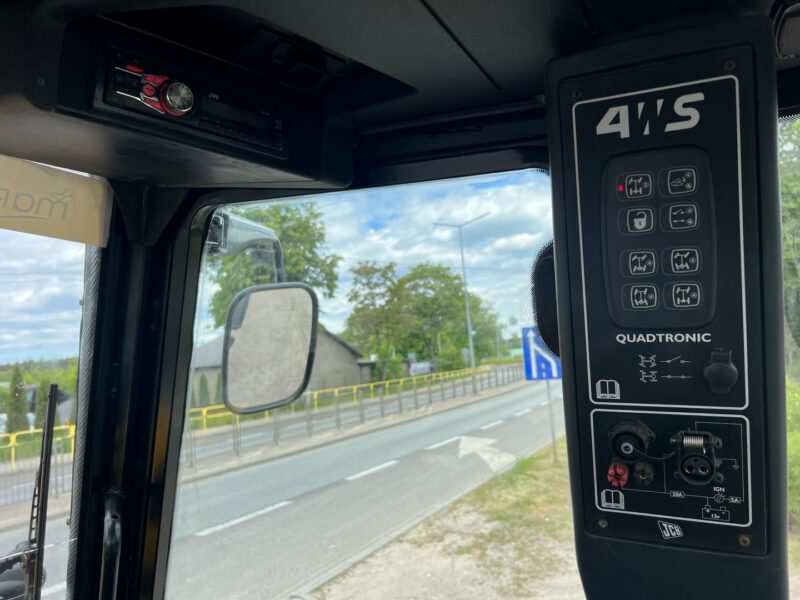 JCB FASTRAC 2170 (16)