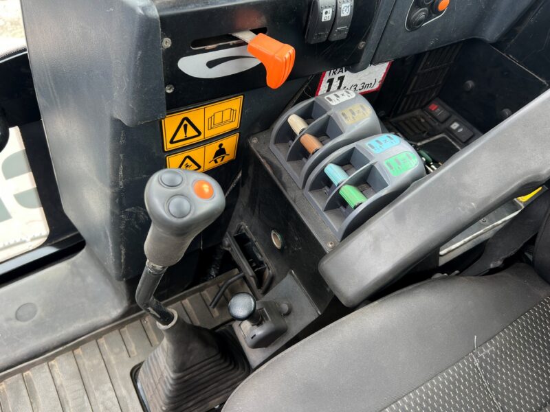 JCB FASTRAC 2170 (17)