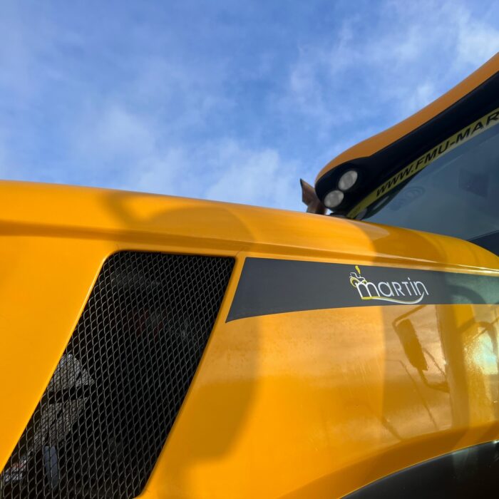 JCB FASTRAC 3200 (11)