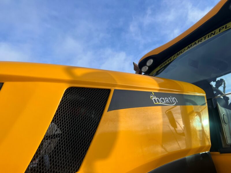 JCB FASTRAC 3200 (11)