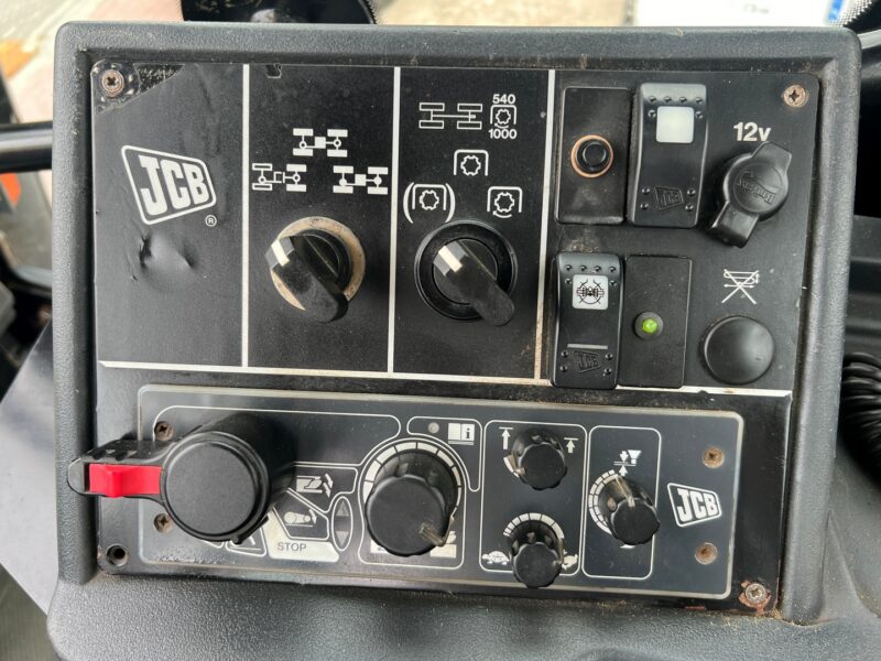 JCB FASTRAC 3200 (12)