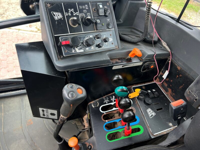 JCB FASTRAC 3200 (13)