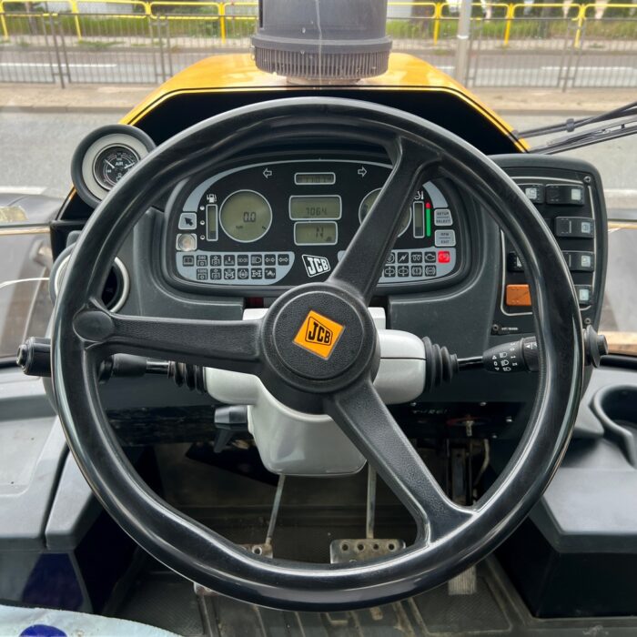 JCB FASTRAC 3200 (14)