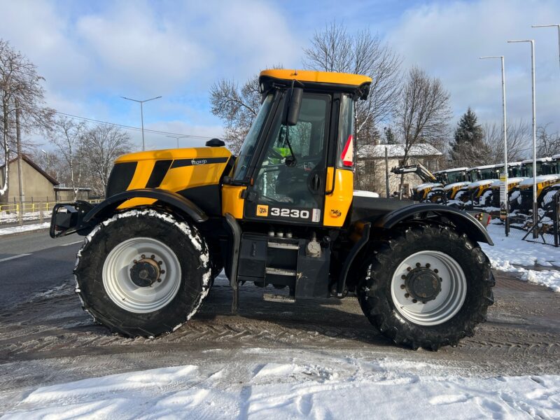 JCB FASTRAC 3200 (2)