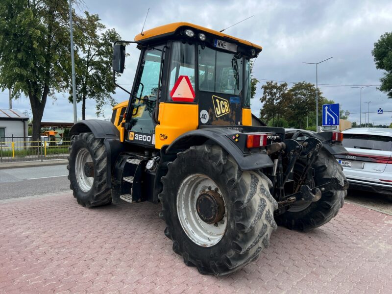 JCB FASTRAC 3200 (4)