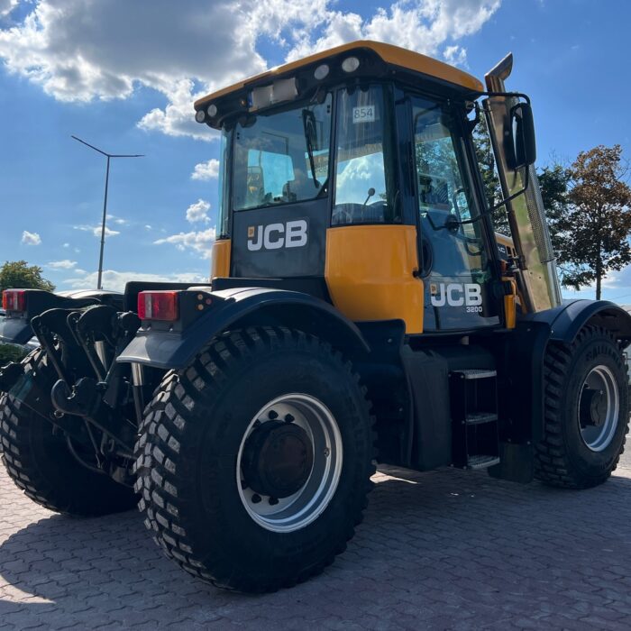 JCB FASTRAC 3200 (5)