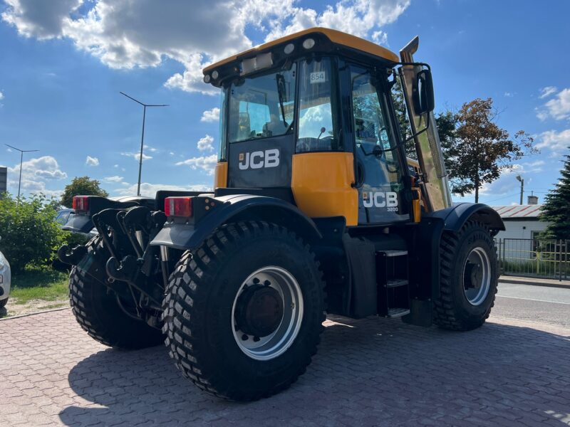 JCB FASTRAC 3200 (5)
