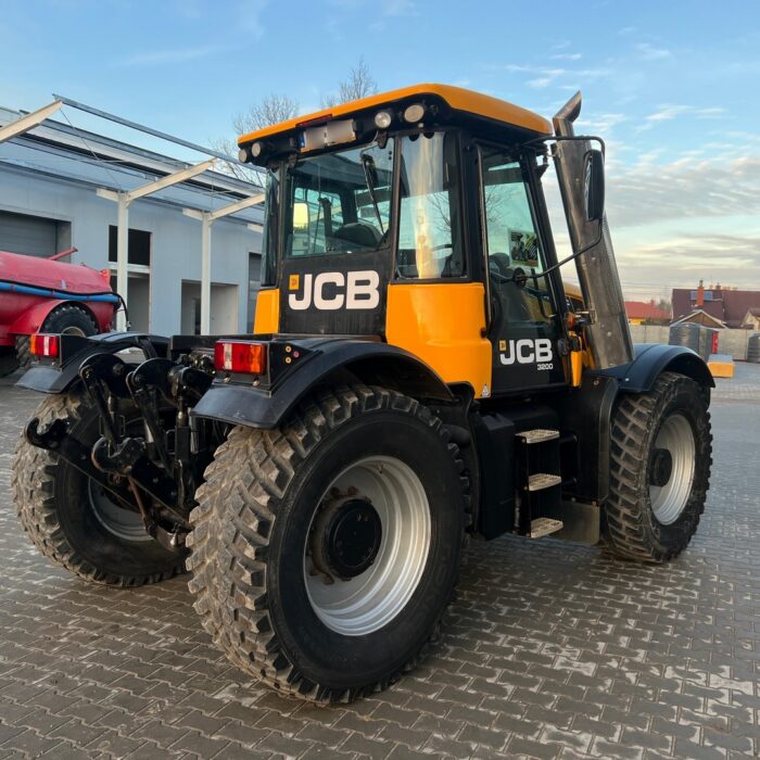 JCB FASTRAC 3200 (5)
