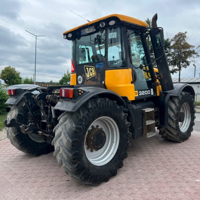 JCB FASTRAC 3200 (6)