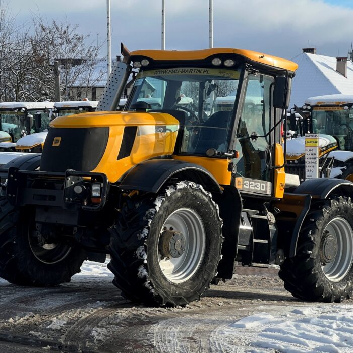 JCB FASTRAC 3200 (9)
