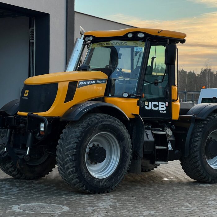 JCB FASTRAC 3200 (9)
