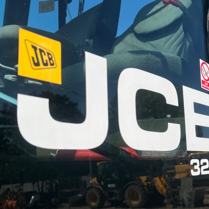 JCB FASTRAC 3230 (10)