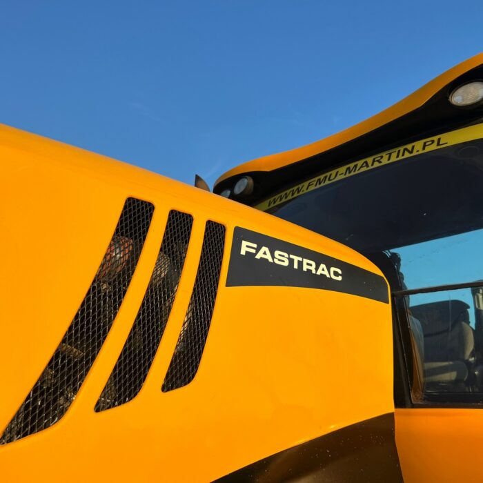 JCB FASTRAC 3230 (10)