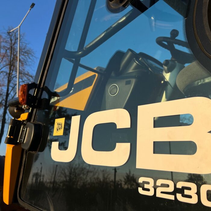JCB FASTRAC 3230 (11)