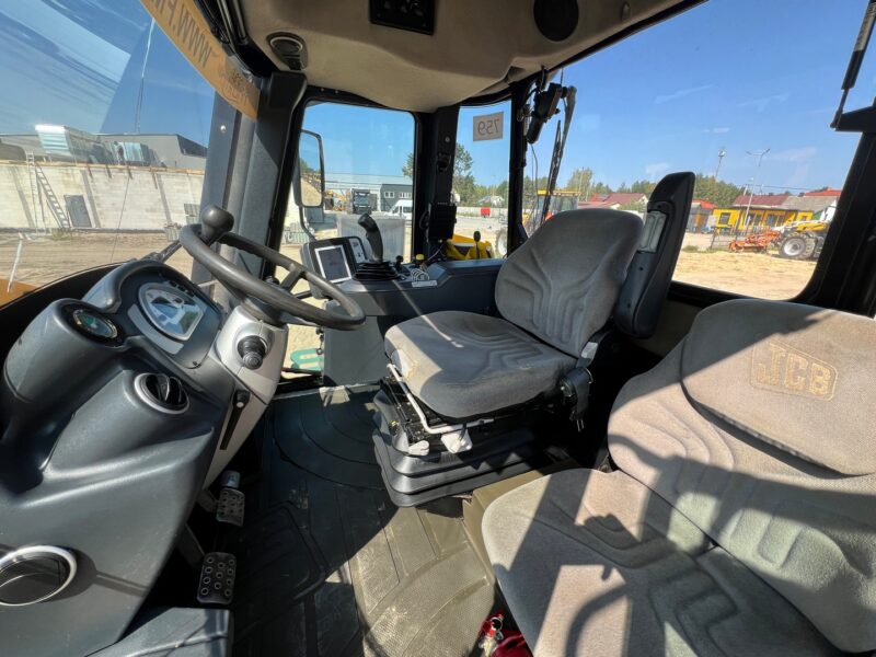 JCB FASTRAC 3230 (13)