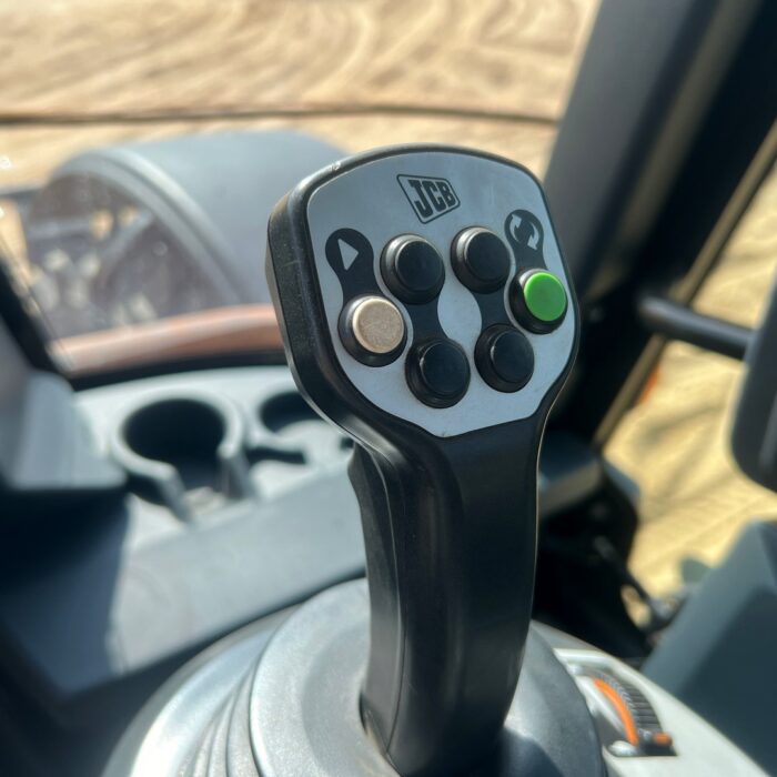 JCB FASTRAC 3230 (14)