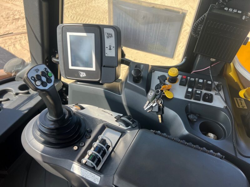 JCB FASTRAC 3230 (14)