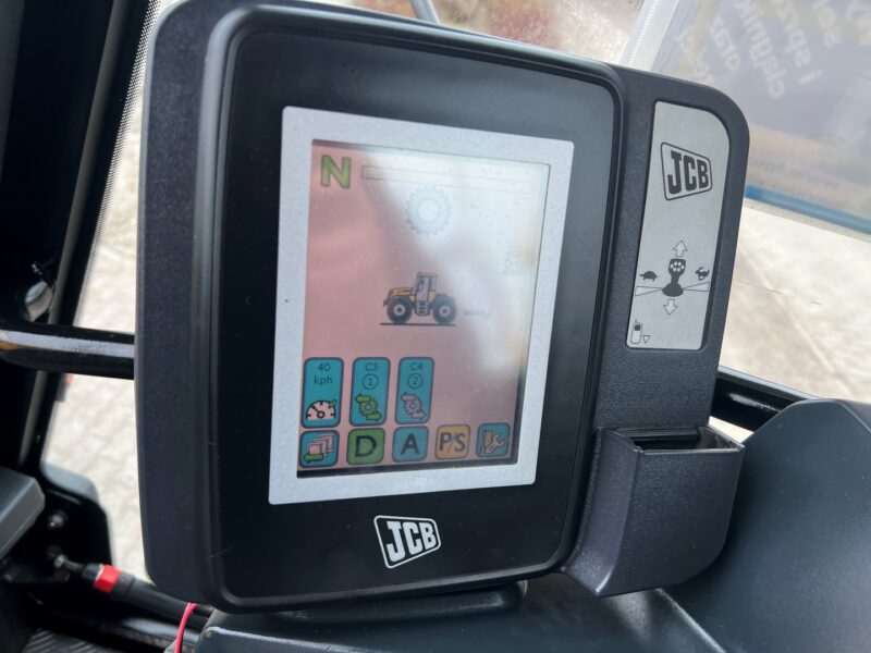 JCB FASTRAC 3230 (14)