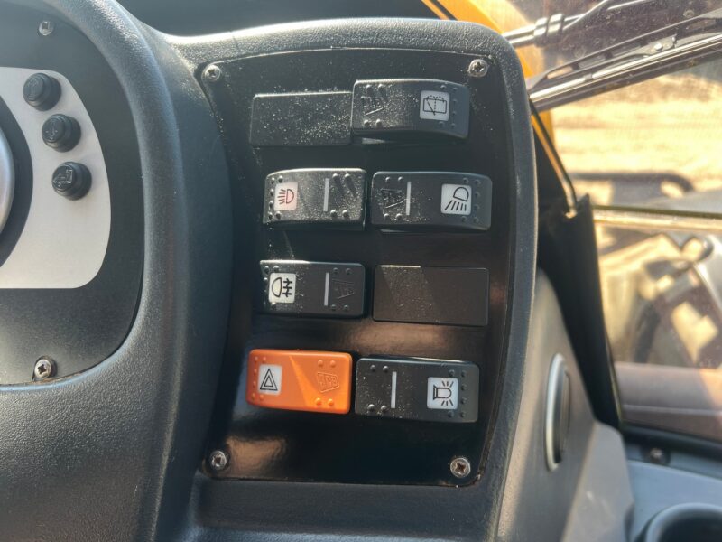 JCB FASTRAC 3230 (17)