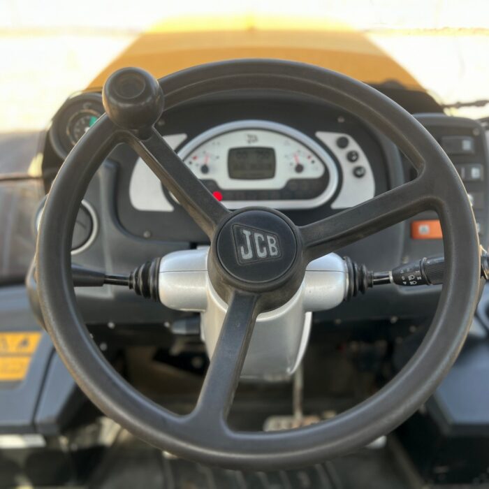 JCB FASTRAC 3230 (18)